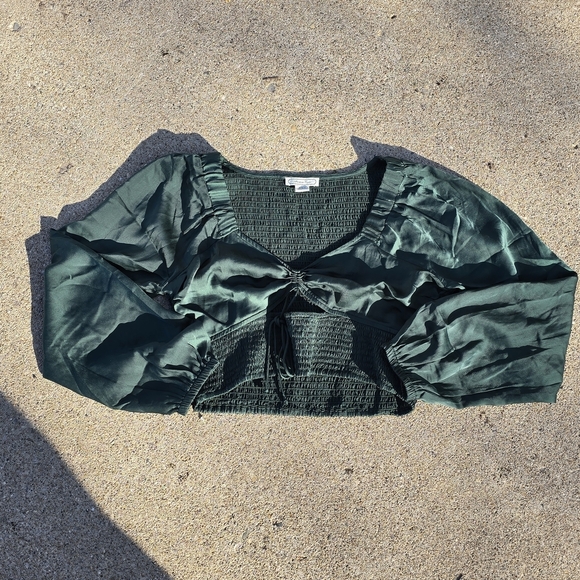 American Eagle Outfitters Tops - American Eagle Outfitters Dark Green Crop Top